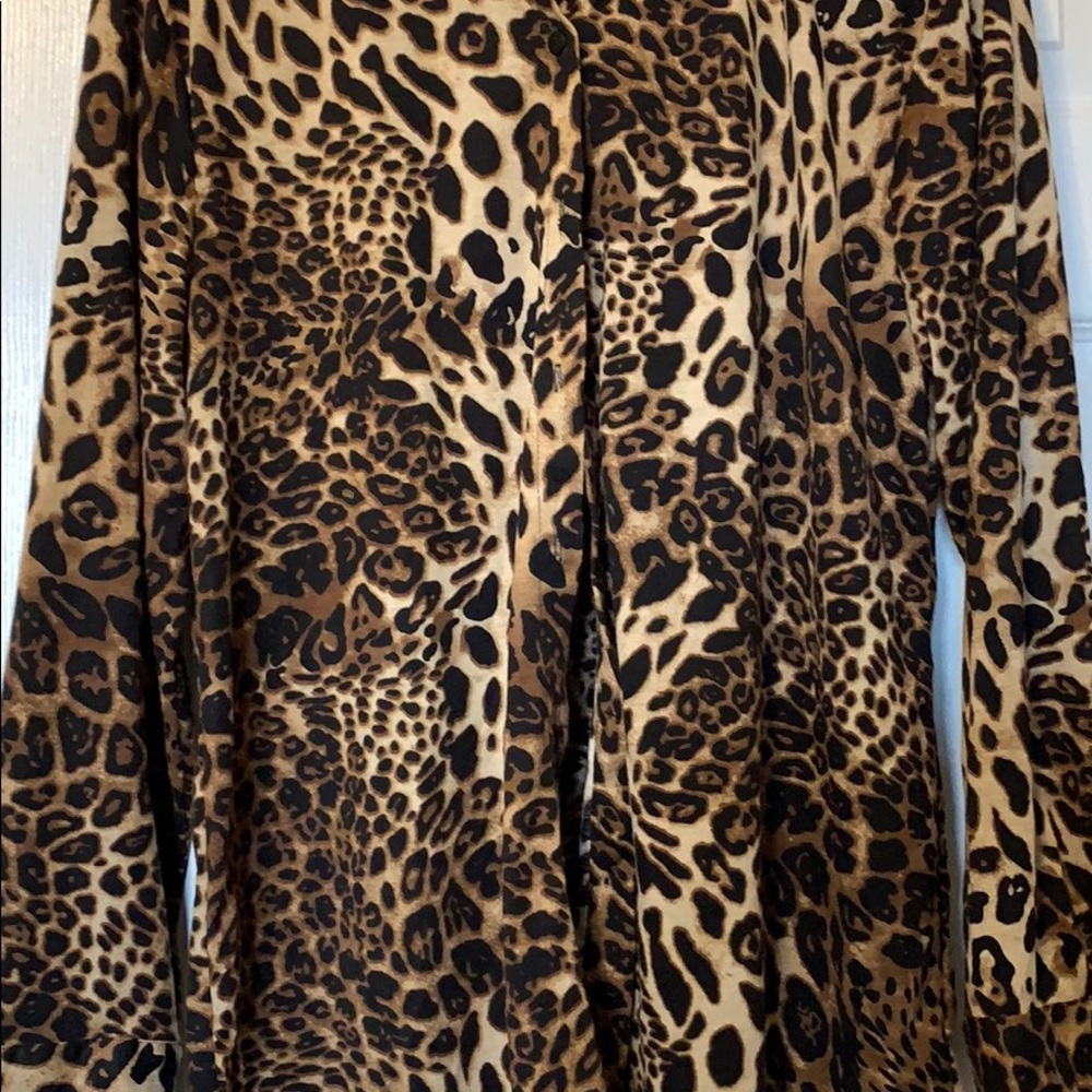Cheetah pattern top - Picture 3 of 8
